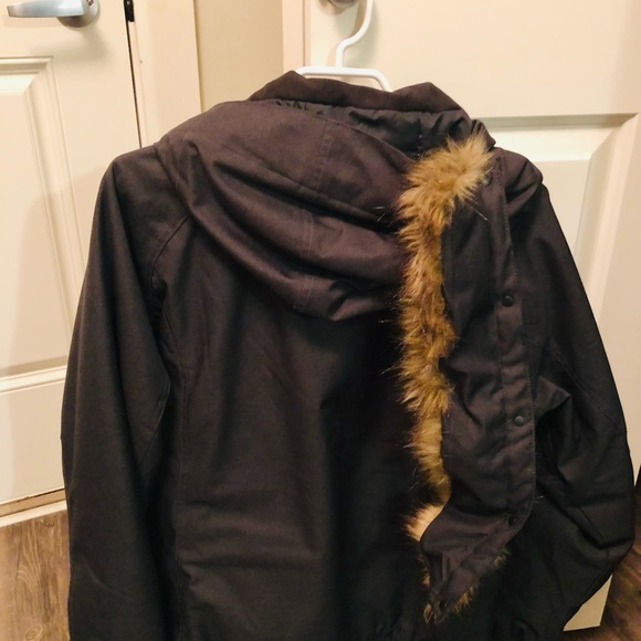 Women’s Ripzone winter jacket. - Picture 4 of 5